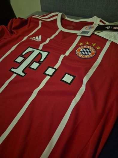 Bayern Munchen Jersey 2017-18 season Brand New