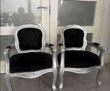2x black mini throne armchairs