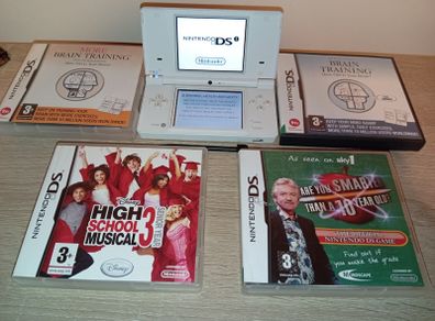 Nintendo Dsi With Games Working Fine No Charger Cosmetic Damage