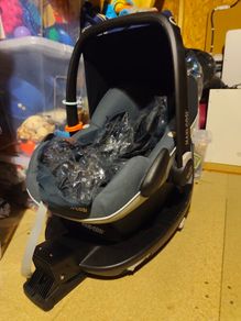 Maxi Cosi Pebble Plus Car Seat with Isofix