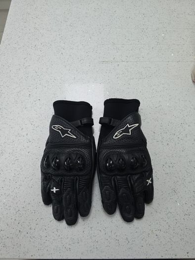 Alpinestars GT-S X gloves.