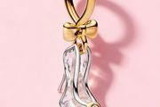 Pandora Disney Limited Edition 2026 Gold P Cinderella Slipper Charm