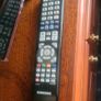 Samsung TV 27in Image 3