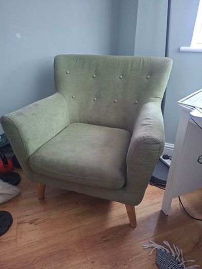 accent chair
