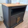Luxury cabinet finished with beautiful golden handles. Image 4