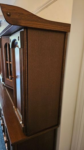 solid hardwood sideboard / cabinet