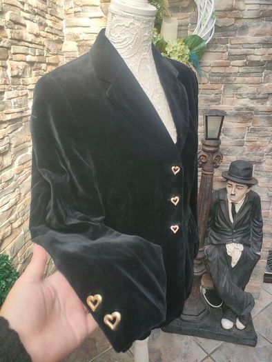 Betty Barclay vintage black velvet blazer