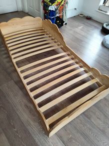 child's bed cloud with matress