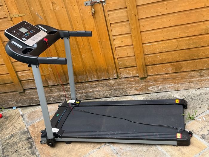 motorised treadmill