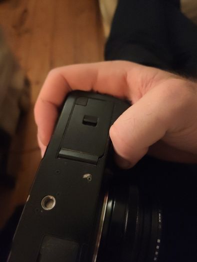 Fuji X-T4 XT4 APS-C 4k60p 10bit mirrorless camera body