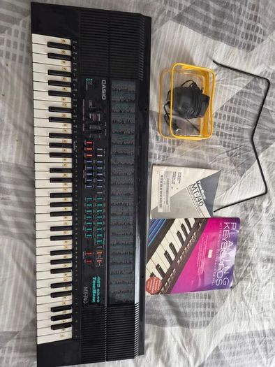 Vintage Electronic Keyboard