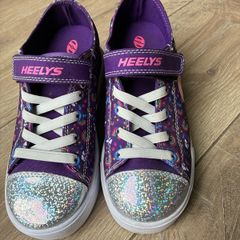 2 pairs of Heelys