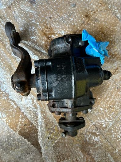 Mercedes steering box w124/r129