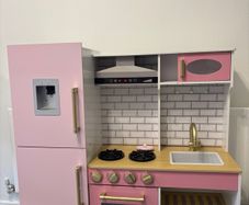 Play kitchen
