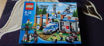 Lego City Forest Police station 4440 MISB from 2012
