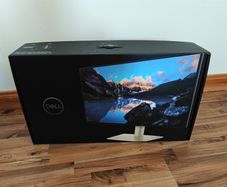 Dell UltraSharp U2422H 24'' IPS Monitor - Never Used