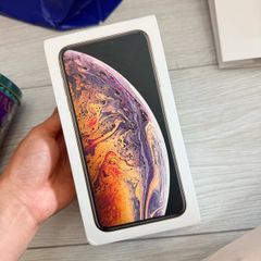 iPhone XS Max box