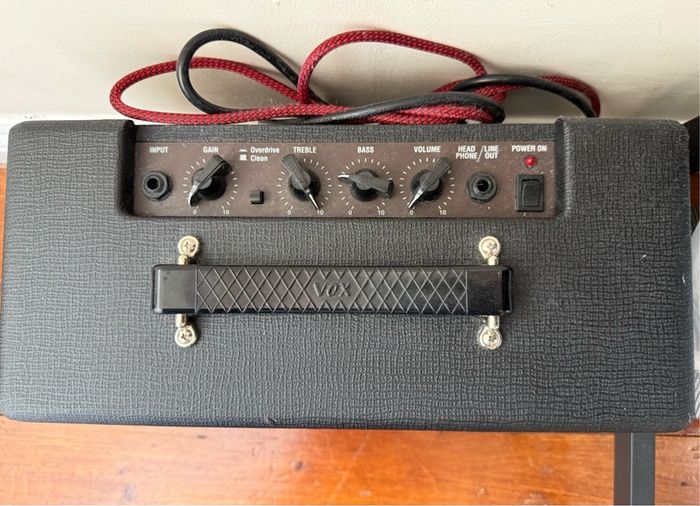 Vox Pathfinder 10 Guitar Amp + Cable Included
