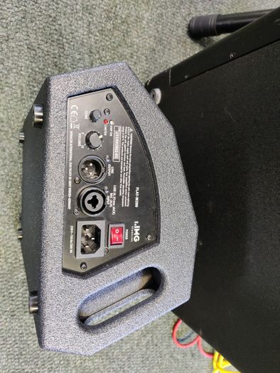 IMG Stageline Flat-M200 Active stage monitor