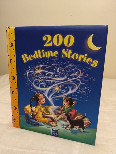 200 Bedtime Stories, Large Hardback Book