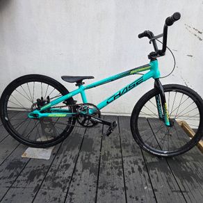 Chase Edge Expert Turquoise Blue race bmx