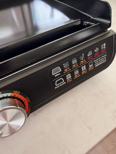 Ninja Sizzle Indoor Grill & Flat Plate Both Plates Included