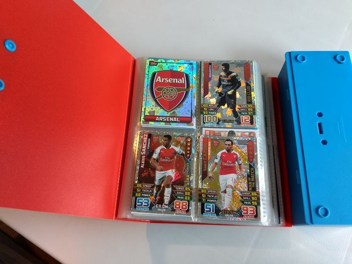 Match Attax 15/16 in Binder.  (Other seasons also)