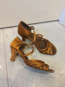 Ladies Latin shoes