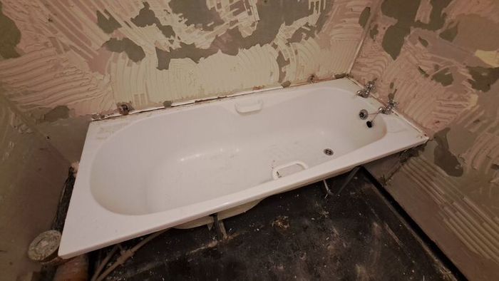 Bathtub, Sink, bathtub glass, tiles...