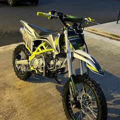 Dirt bike