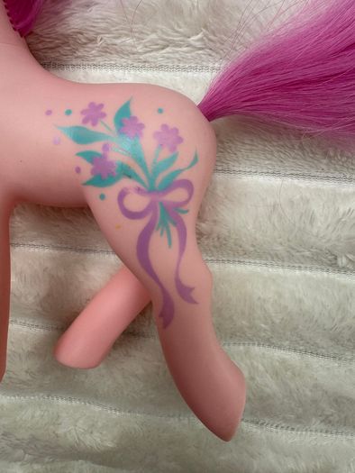 Vintage My Little Pony G1 Sweetheart Sister Dainty With Earring 1988 Hasbro Used Please see pictures