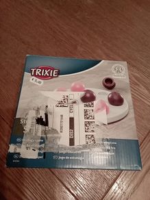 trixie cat activity  solitaire