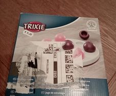 trixie cat activity  solitaire