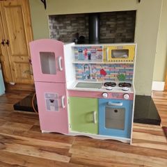 toy kitchen