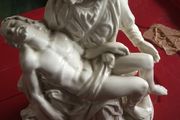 Hummel figure