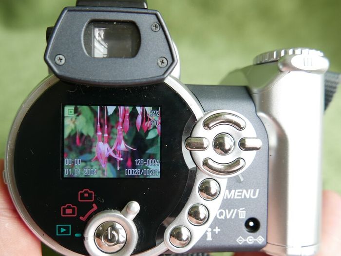 Konica Minolta Dimage Z2 4MP Digital Bridge Camera Working Tested