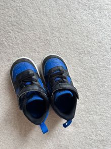 Nike kids boy shoes 22 size ( 5.5 UK)