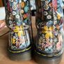 Dr MARTENS size 5 Daisy print Image 4