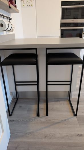 Crea Bar Stools
