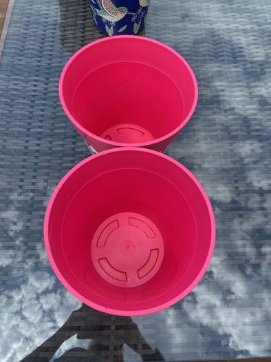 Pots - hard plastic