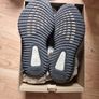 Yeezy 350 V2 Oreo Image 4