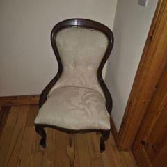Victorian Style Vintage Balloon Back Upholstered Nursing Chair