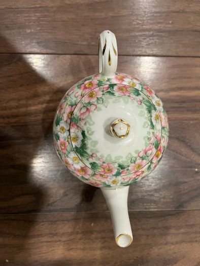 Vintage Crown Staffordshire "Maytime" Teapot