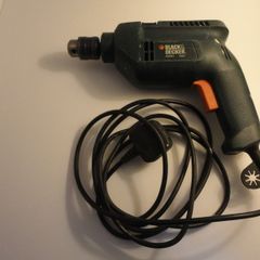 Black & Decker drill  KD561 450v