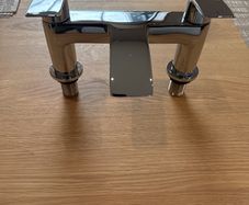 Sonas Corby bath filler