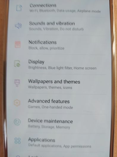 Samsung Galaxy S7, Model SM-G930A, 32GB, 4GB Ram, Excellent cosmetic condition and working great