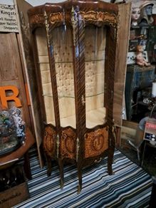 Display  Case