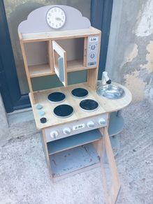 toy kitchen
