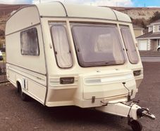 Lightweight touring caravan ... excellent condition
