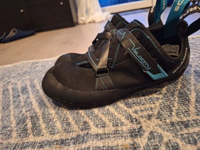 Scarpa Velocity V climbing shoes